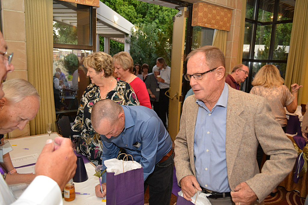 More classmates check in