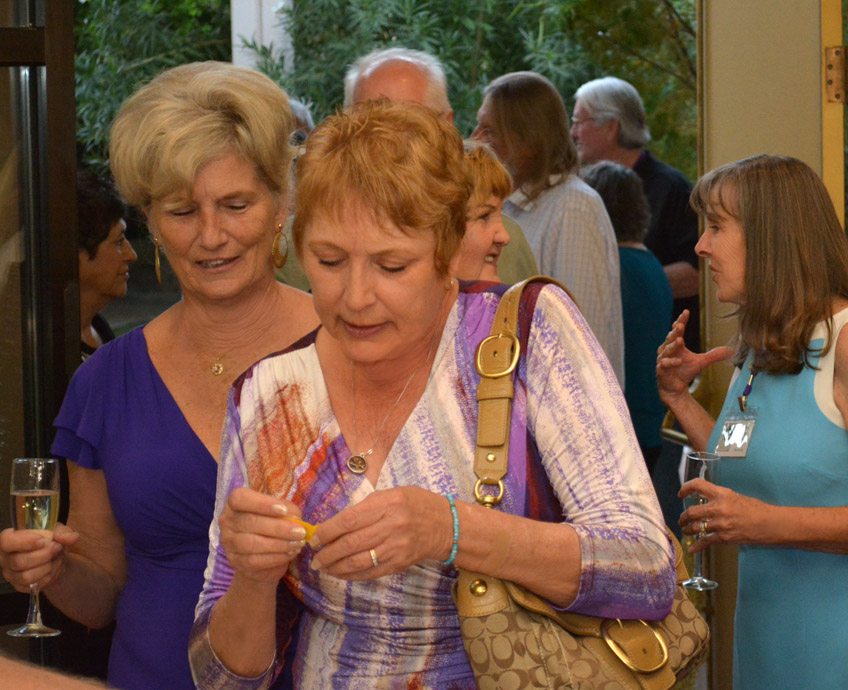 Phyllis opens fortune cookie?